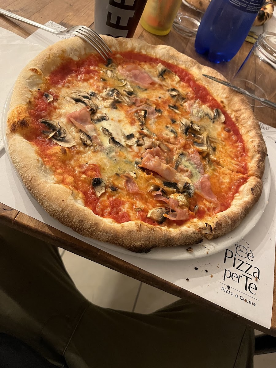 C'è Pizza Per Te 60037 Borghetto